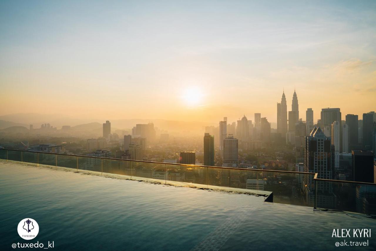 Tuxedo Kl No.1 Rooftop Pool W Skyscraper Views Hotel Kuala Lumpur Buitenkant foto