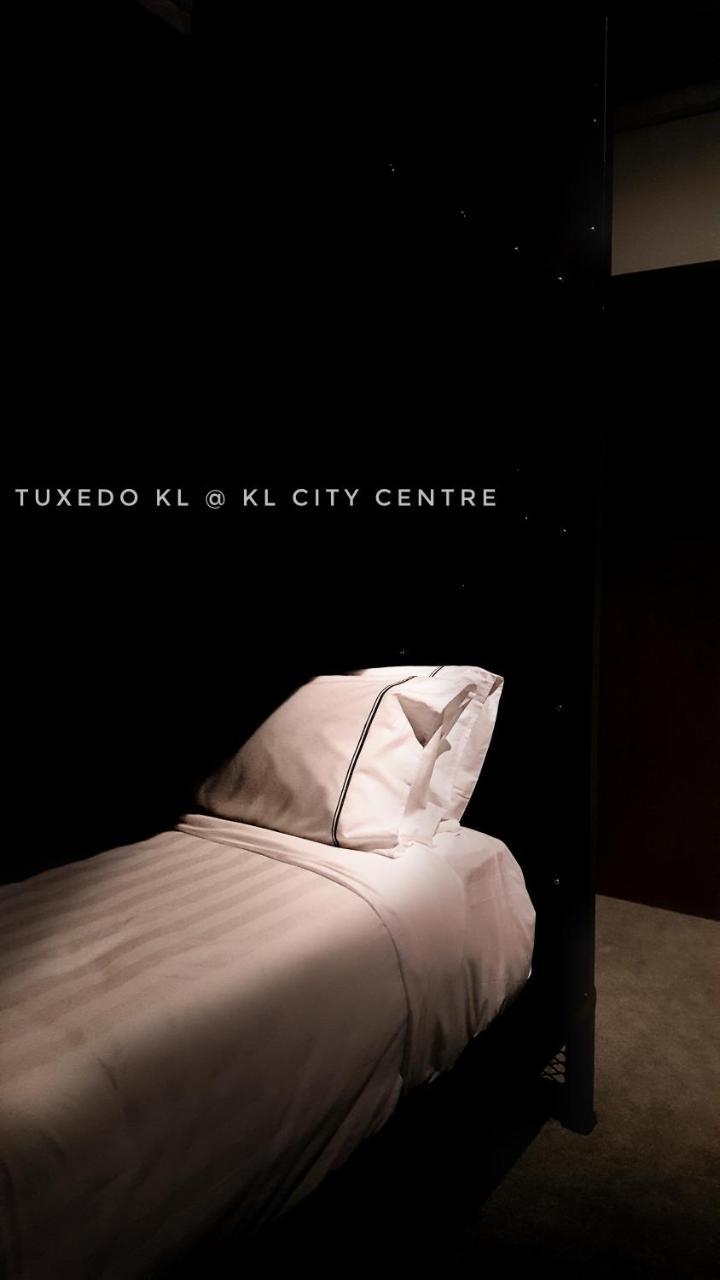 Tuxedo Kl No.1 Rooftop Pool W Skyscraper Views Hotel Kuala Lumpur Buitenkant foto