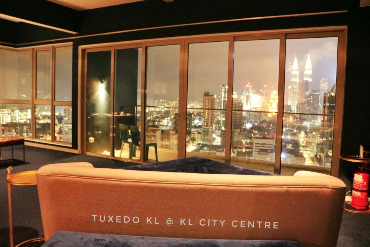 Tuxedo Kl No.1 Rooftop Pool W Skyscraper Views Hotel Kuala Lumpur Buitenkant foto