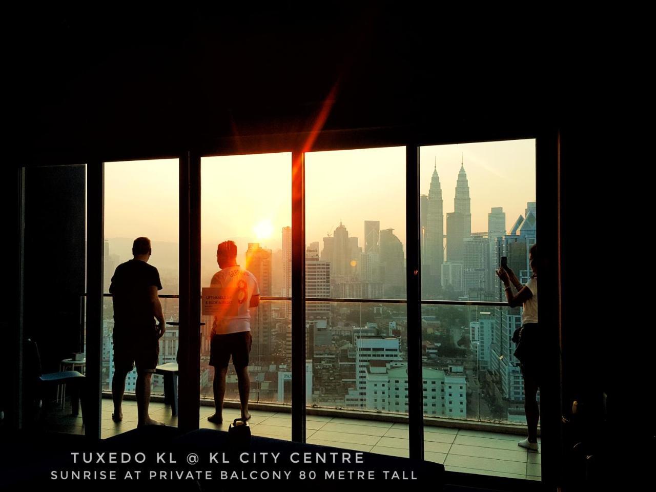 Tuxedo Kl No.1 Rooftop Pool W Skyscraper Views Hotel Kuala Lumpur Buitenkant foto